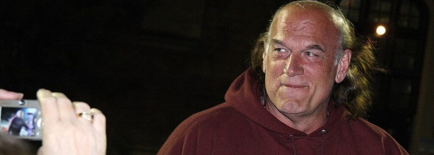Wrestling-Legende Jesse Ventura im Porträt Porträt über Jesse Ventura